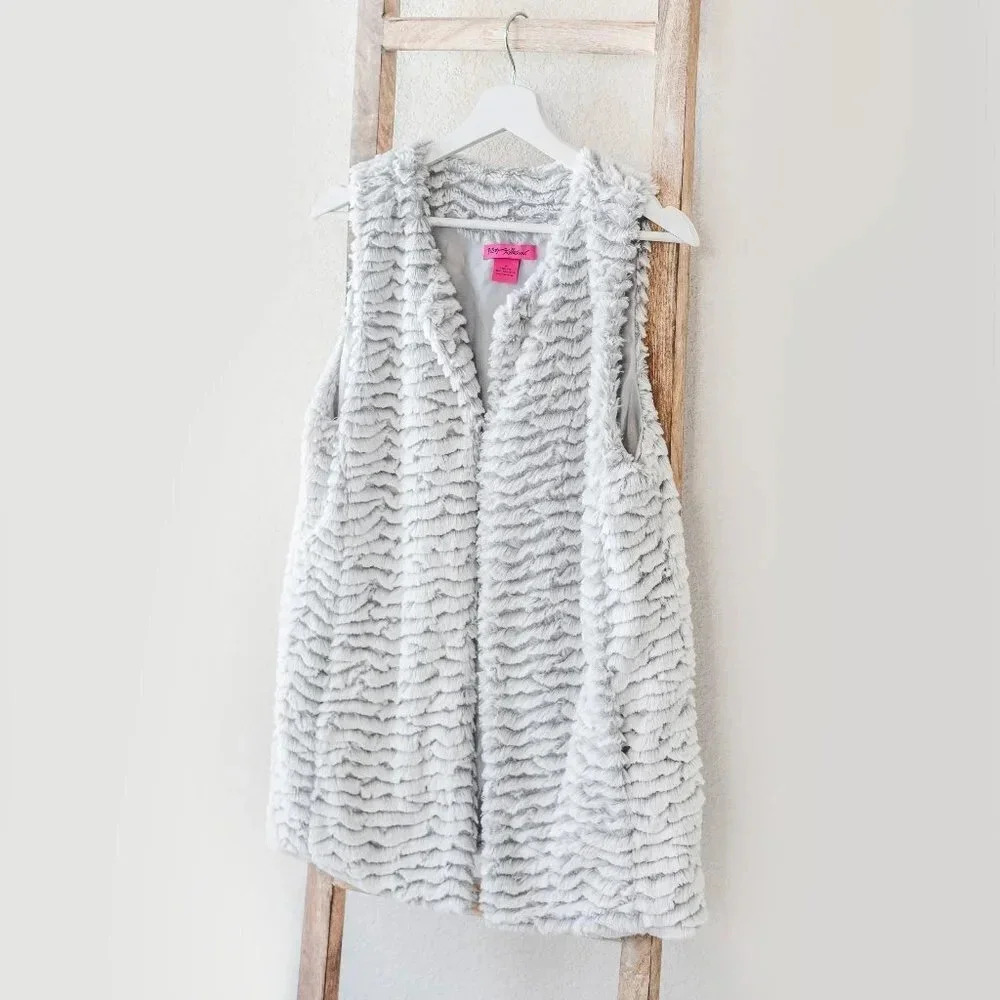 Betsey Johnson Size M/L White Gray Faux Fur Vest with Satin Lining